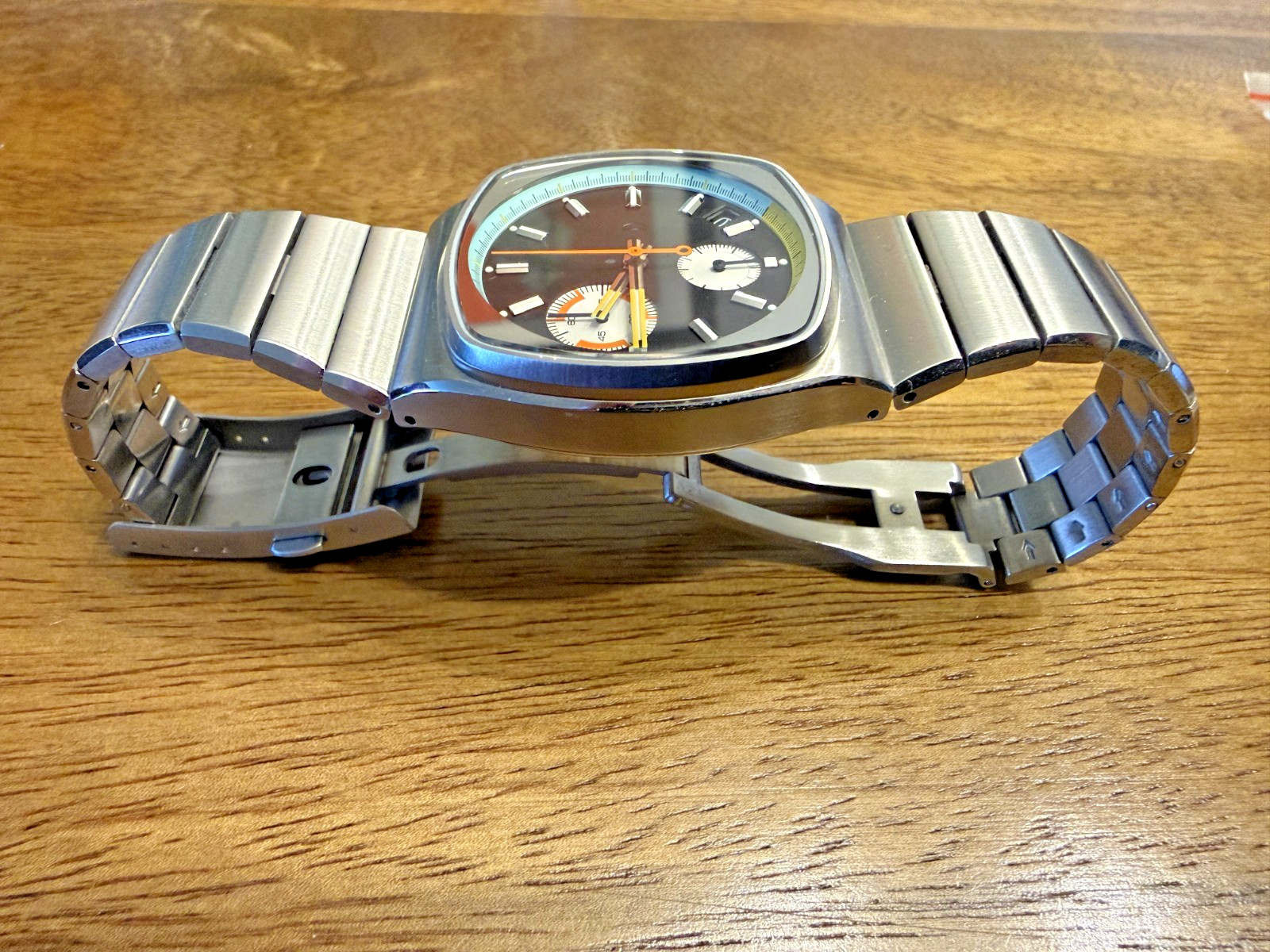 Brew Metric Retro Dial Chronograph 36mm Meca-Quartz Full Kit Box Sapphire