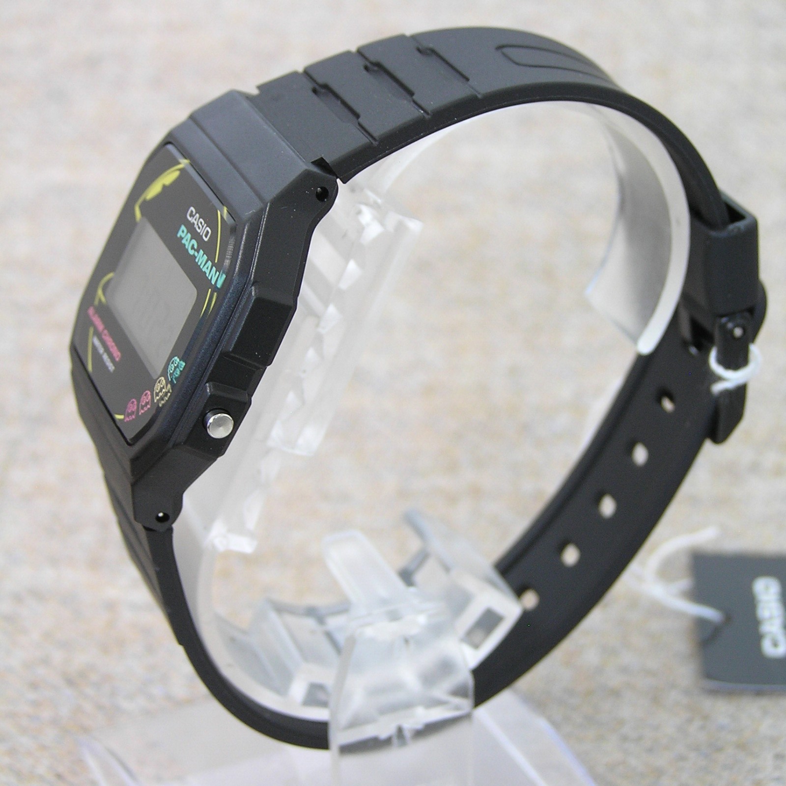 UK STOCK CASIO F-91WPC-1ADR Pac Man Limited Edition Bandai Japan Exclusive