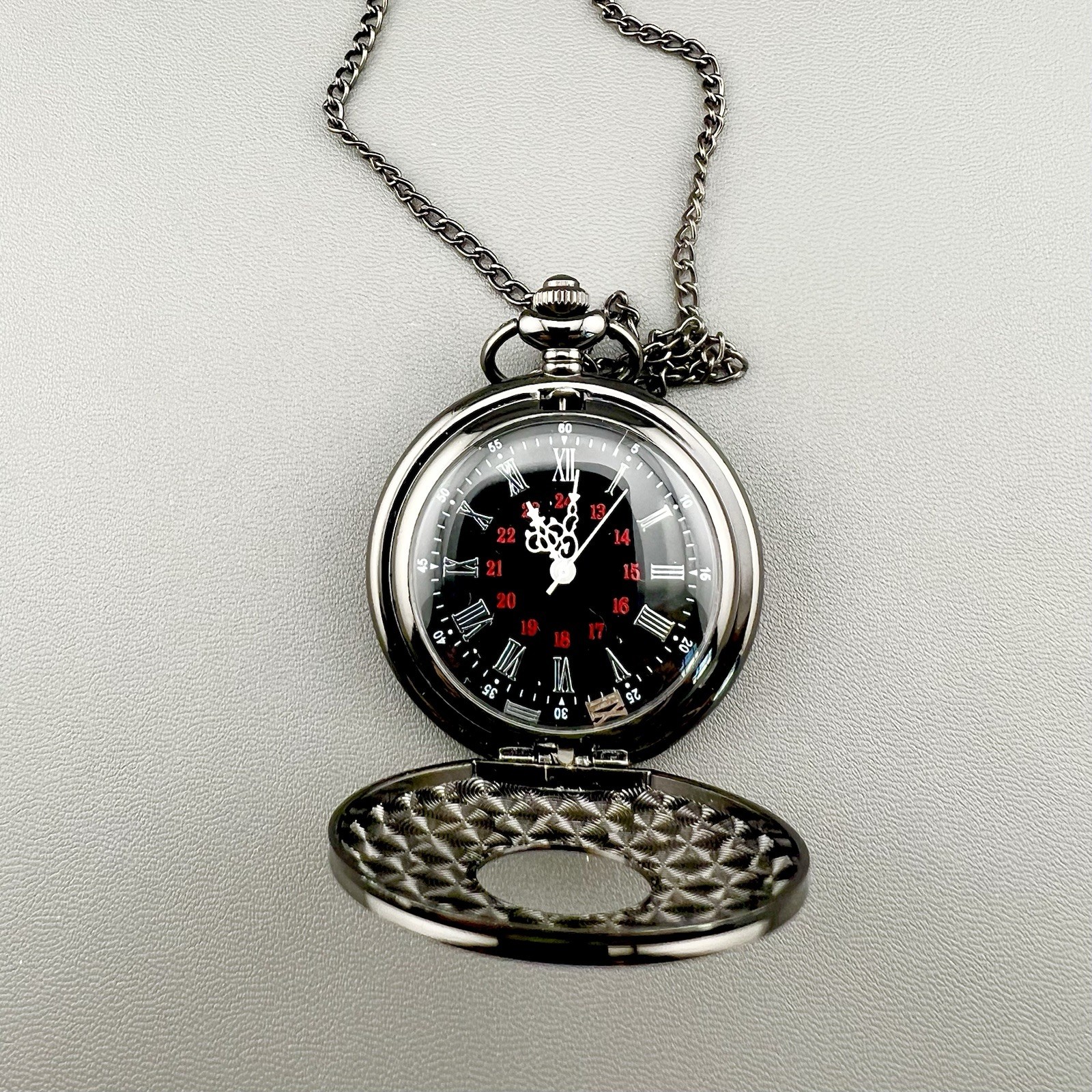 Vintage Pocket Watch Necklace Steampunk Gunmetal 31”