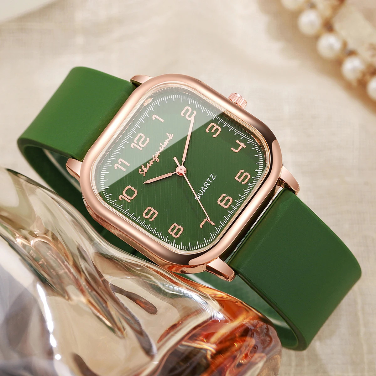 Fashion Square Women Watches Casual Silicone Strap Watch for Girls