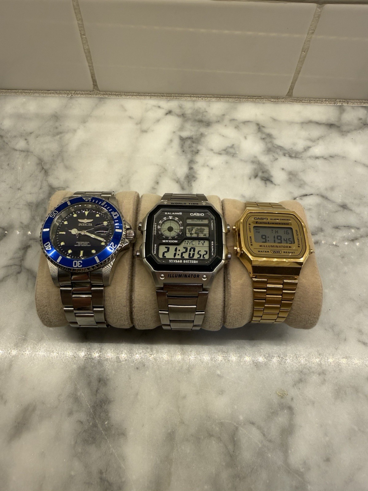 SET OF WATCHES- INVICTA DIVE, CASIO ROYALE, CASIO A168 VINTAGE RARE LOT