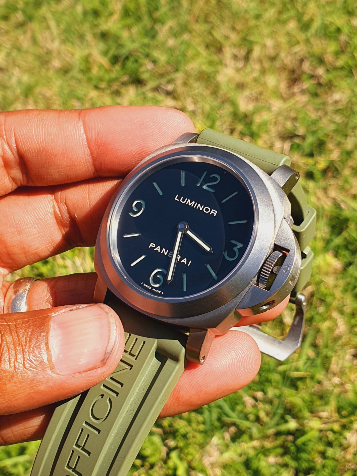 Make An Offer – Panerai Luminor Titanium PAM176 – Green Strap