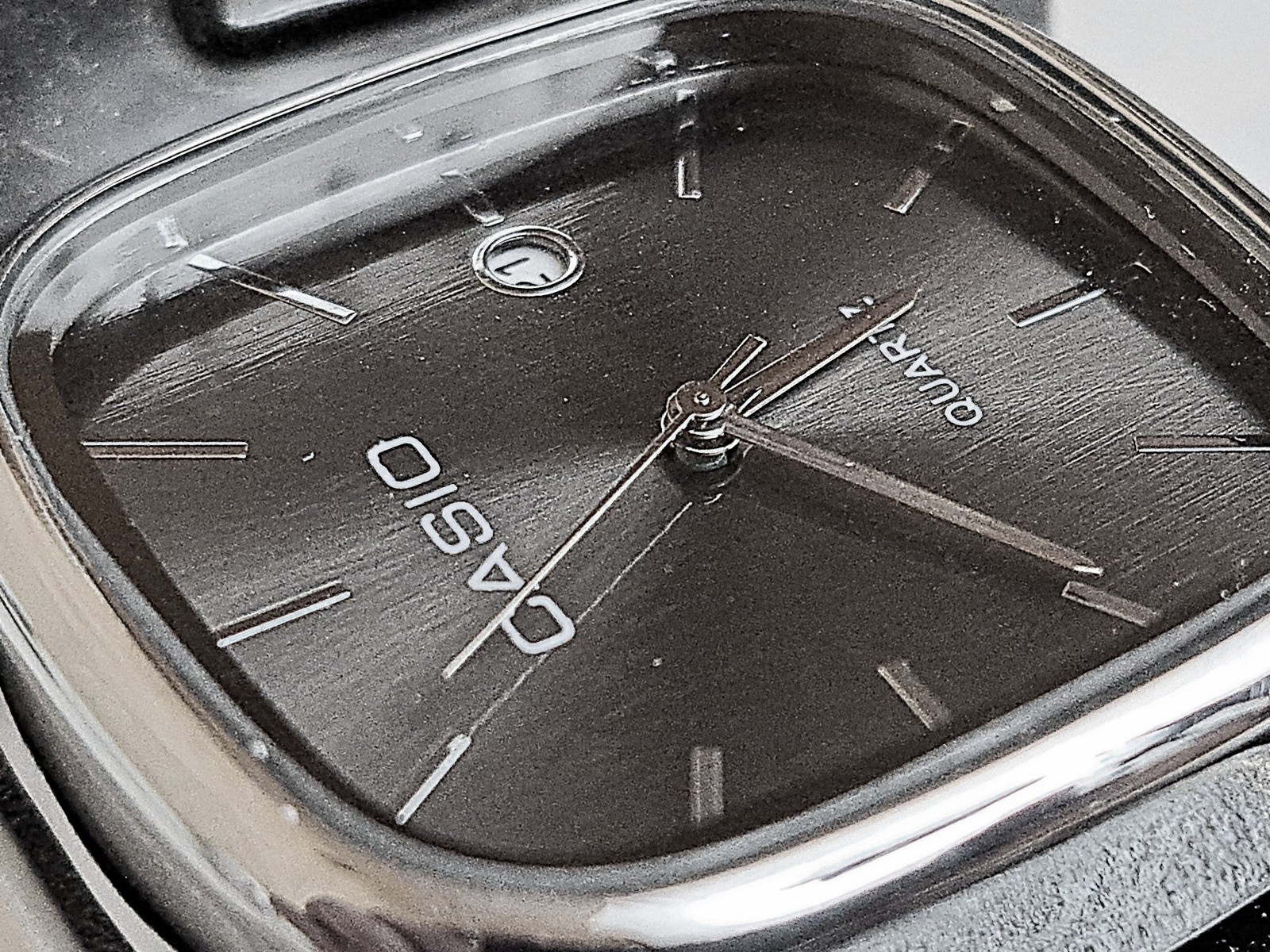 Casio Old Money Classic LTP-E117 quartz wristwatch – new