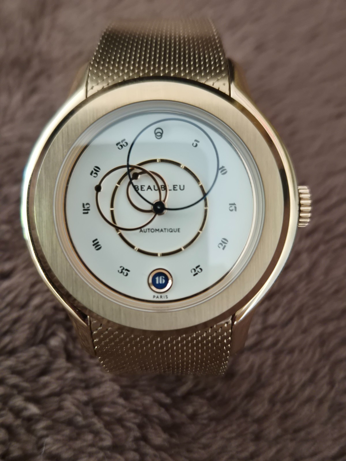 BEAUBLEU ECCE LYS 39MM ROSE GOLD. ALABASTER CREAM DIAL WITH ROSE GOLD BRACELET