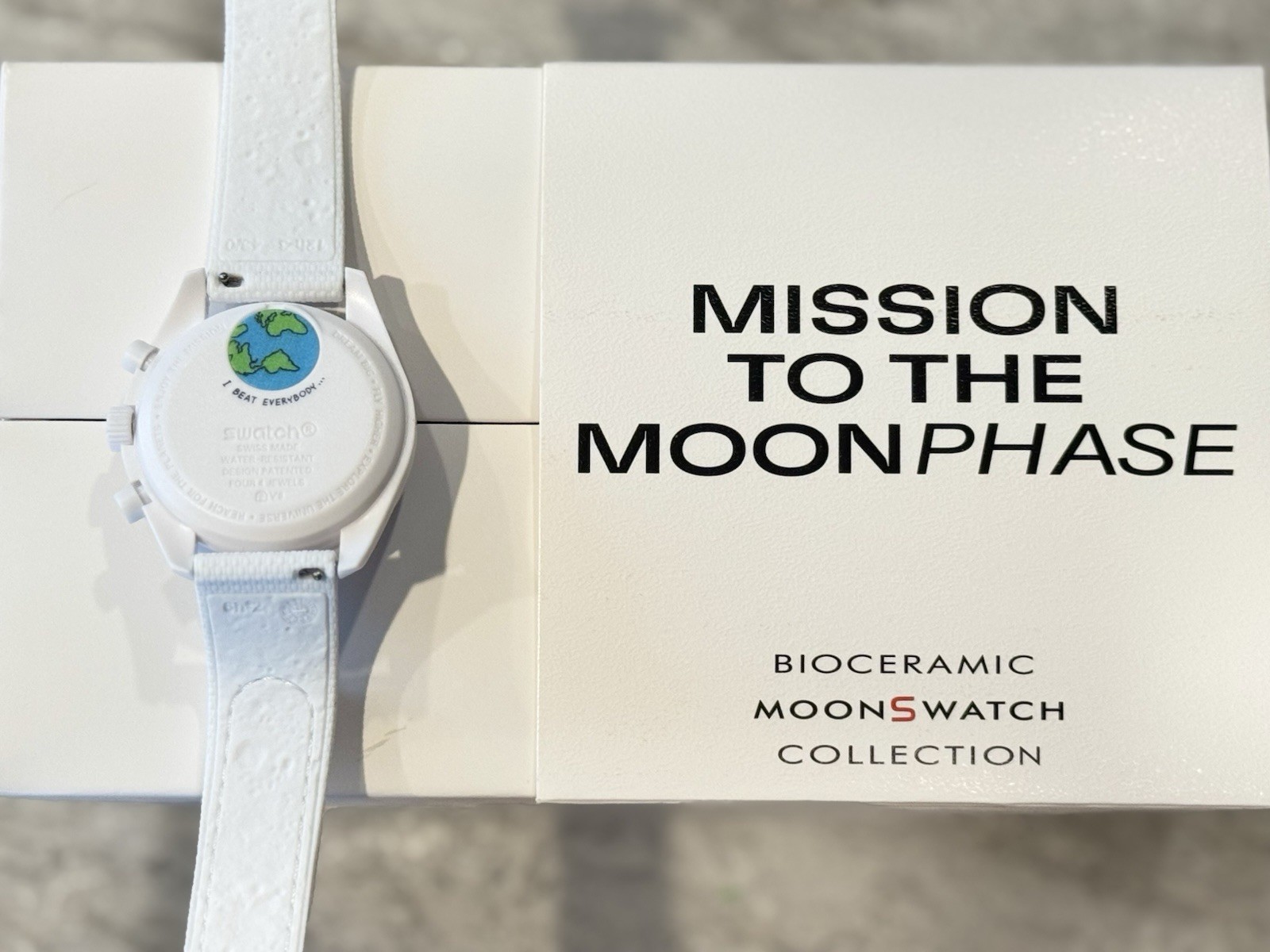 Omega x Swatch MoonSwatch “Moonphase Snoopy” – White Edition