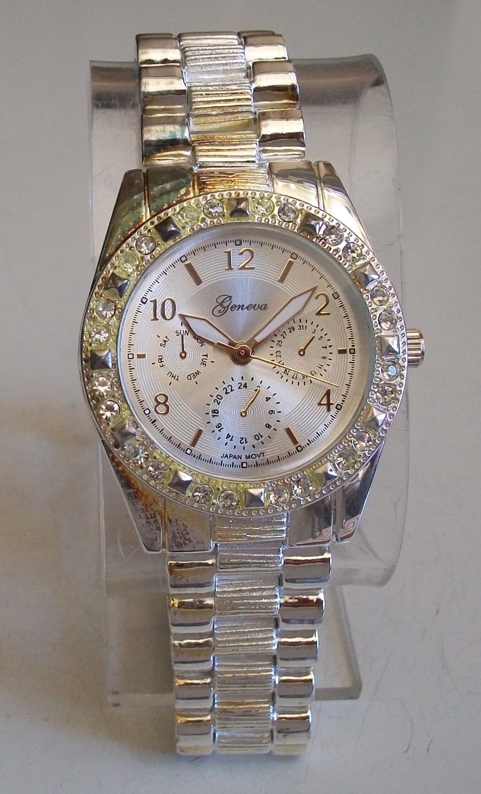 Men’s silver finish fashion dressy casual watch up to 9.5 inches wrist