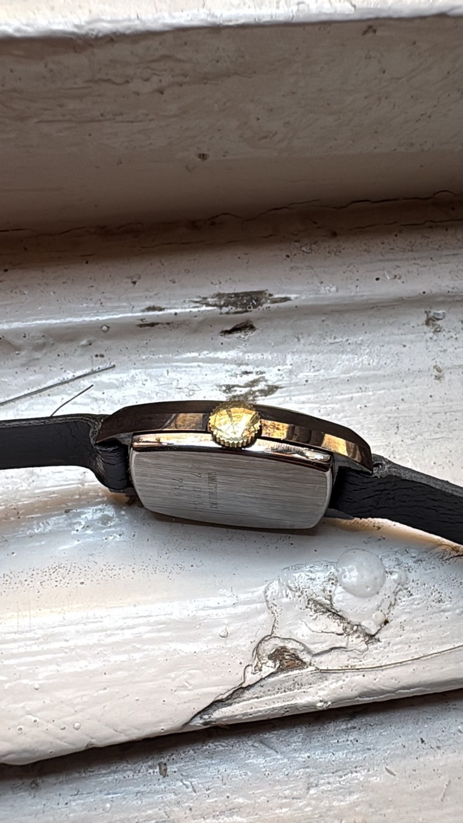 Mondia Wristwatch (NOS)