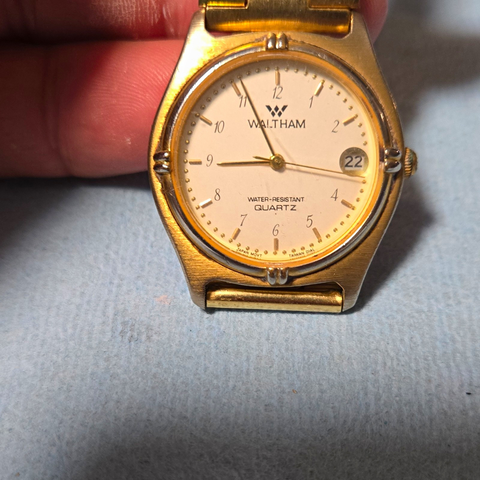 Waltham Quartz Water-Resistant Date Gold-Tone Metal Bracelet White Dial