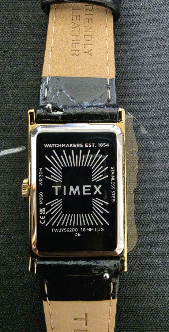 Unused TIMEX 1976 Dress Reissue 21mm
