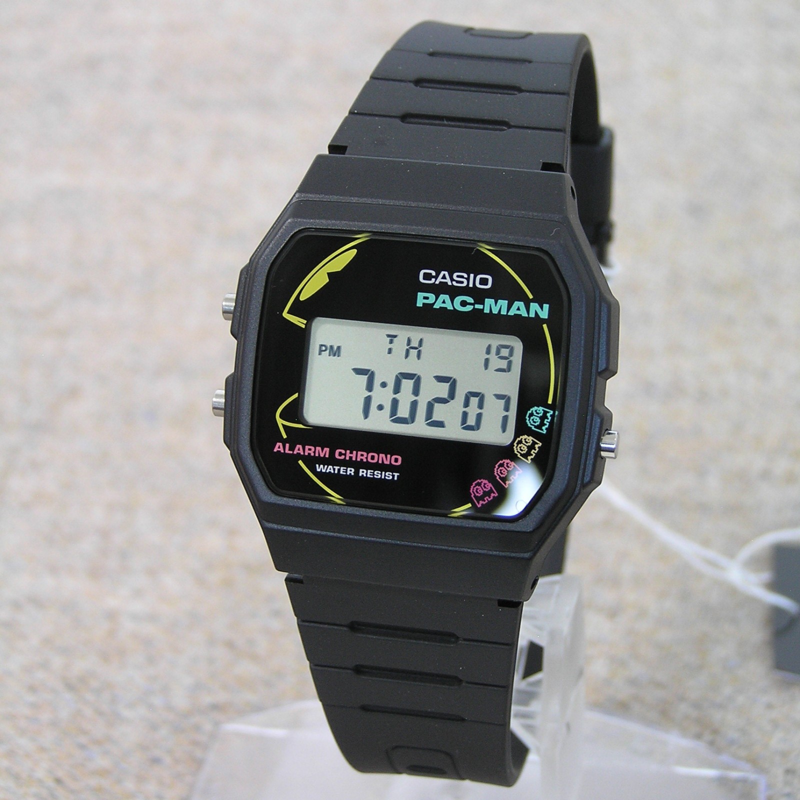 UK STOCK CASIO F-91WPC-1ADR Pac Man Limited Edition Bandai Japan Exclusive