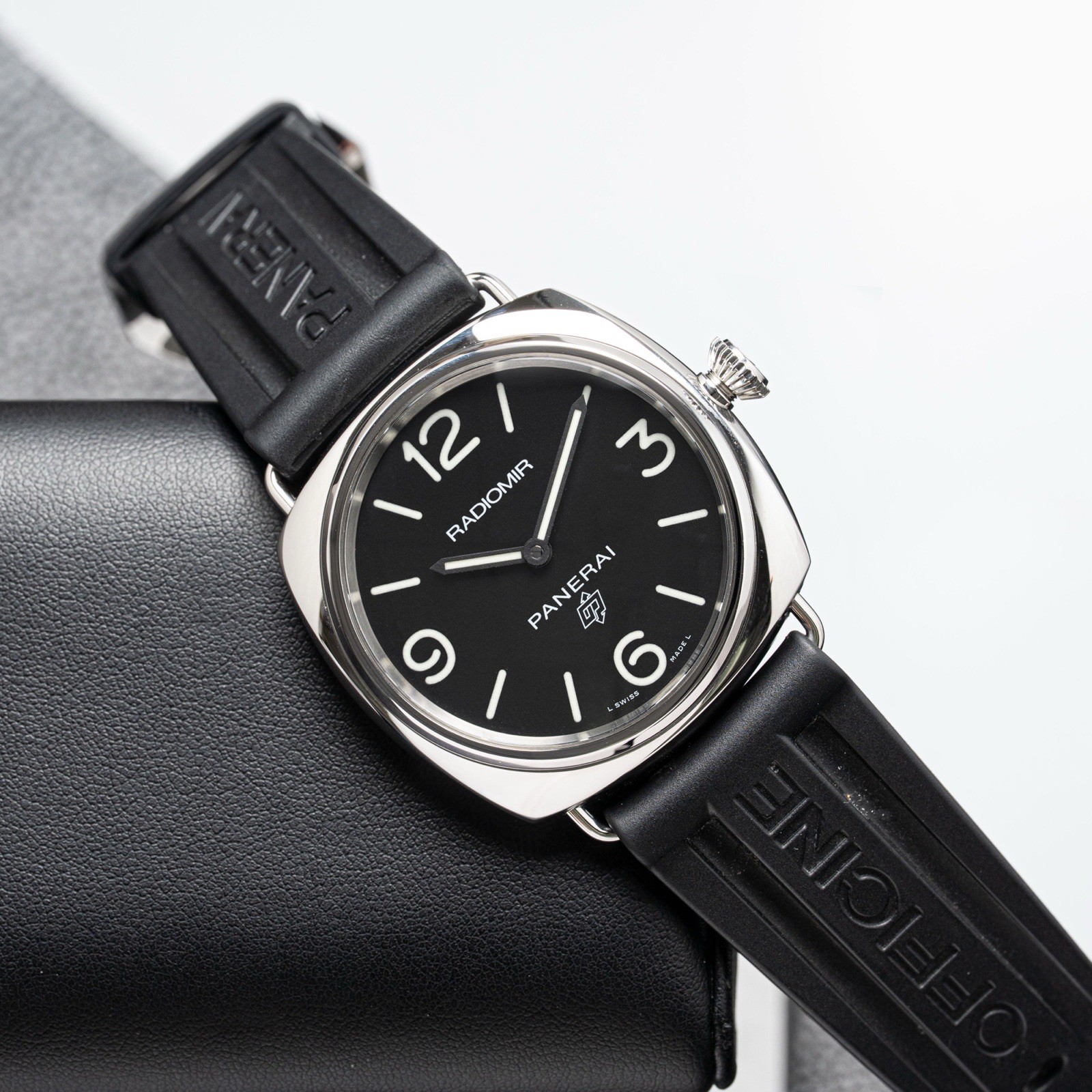 Panerai Radiomir Men’s Black Watch – PAM00753