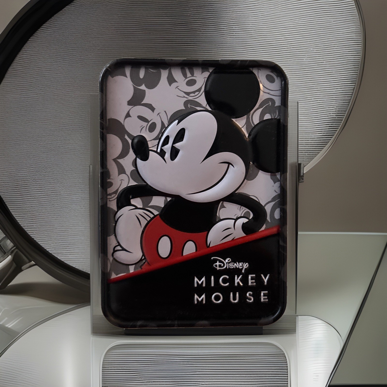 Disney Mickey Mouse Wristwatch In Metal Tin Box NIB # MCK623 READ!!!