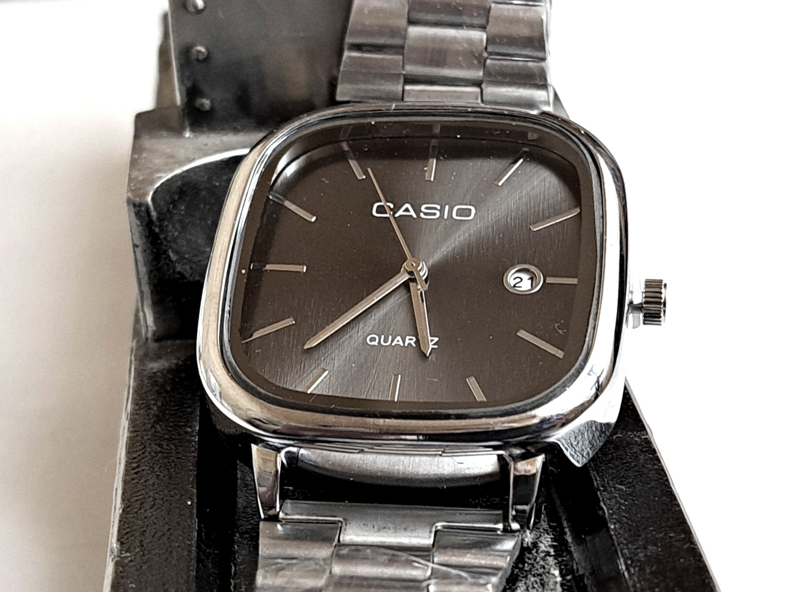 Casio Old Money Classic LTP-E117 quartz wristwatch – new