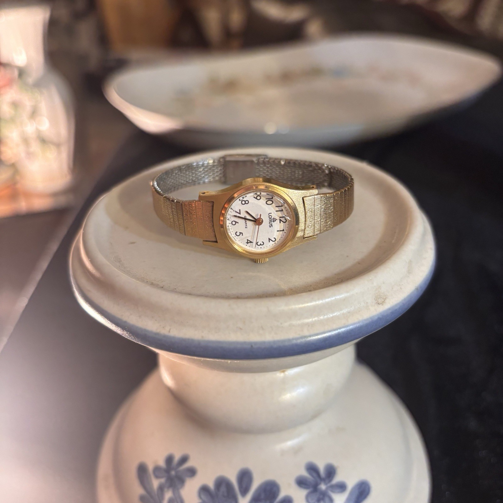 Vintage Lorus Women’s Gold Tone Quartz Watch Stretch Band – As Is / Untested