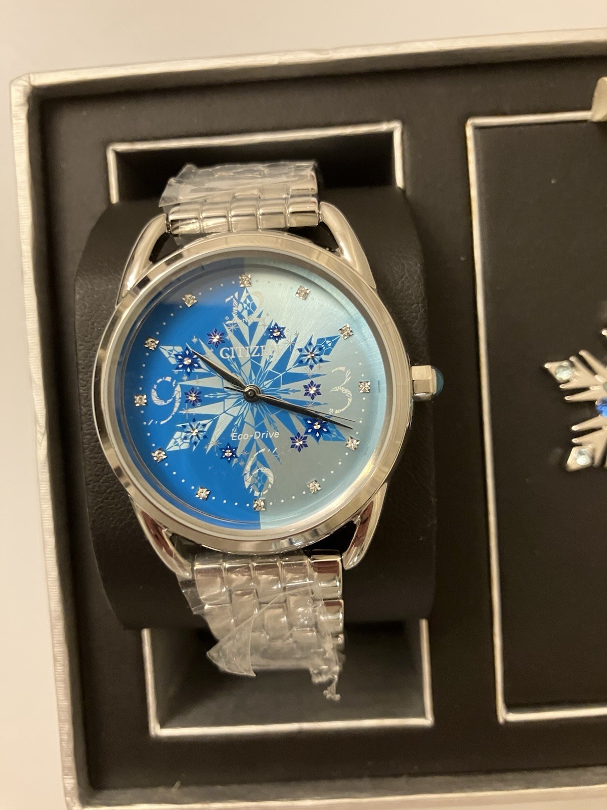 Citizen Eco-Drive, Disney “Frozen” 36mm Blue Dial, Solar Powered,New In Box