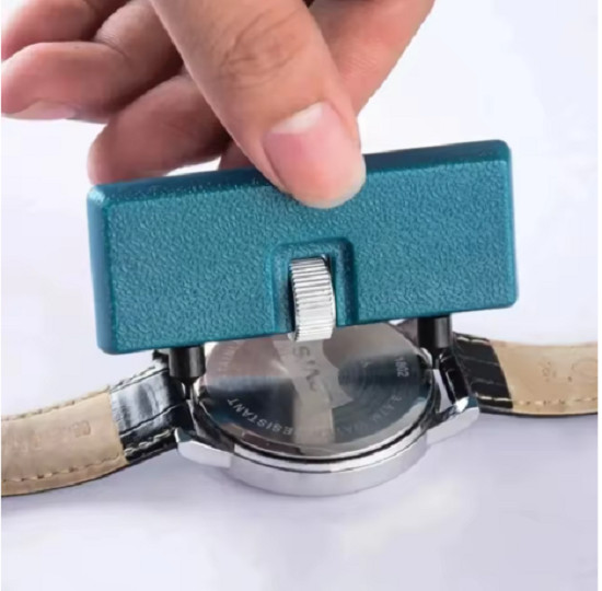 Watch Back Case Opener Wrench Tool Adjustable for Battery Replacement Repair Kit