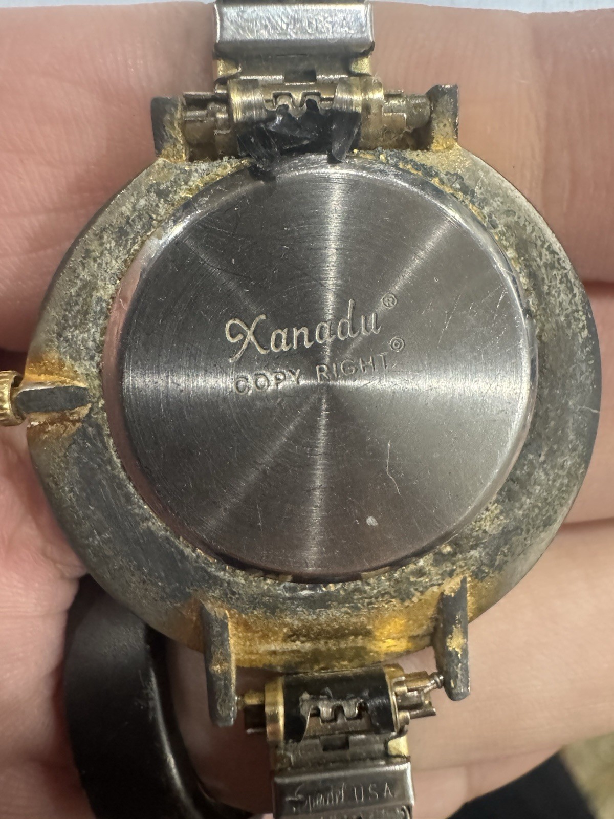 Vintage Xanadu Quartz Women’s Rhinestone Dress Watch Stretch Band Runs