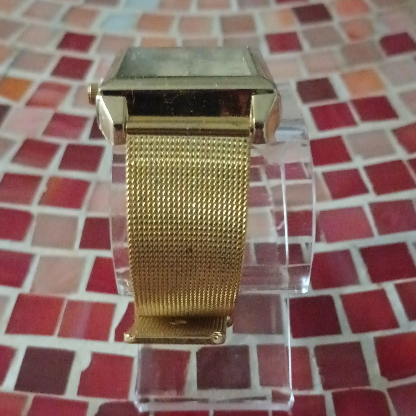 Dijanes Rectangular Quartz Dress Wristwatch Gold Tone Mesh Band Date