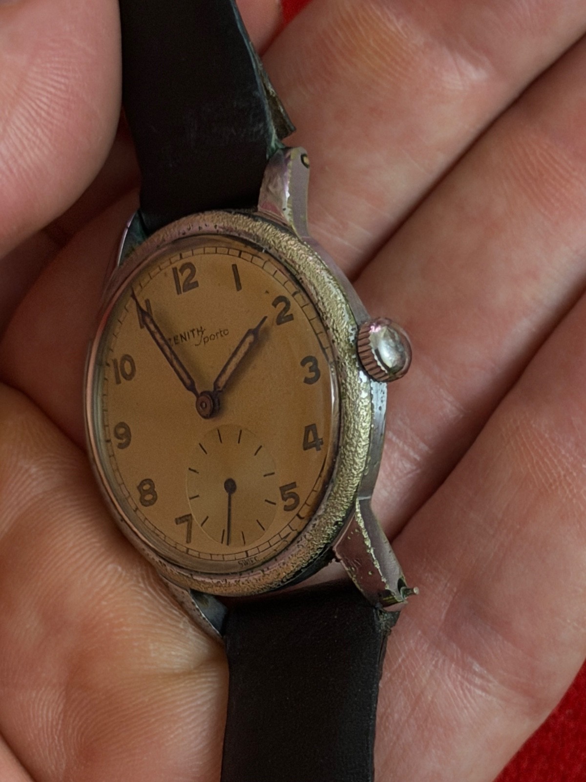 Zenith Sporto Cal. 12.4. P.6 1940s Men’s Watch Manual Wind Read Description