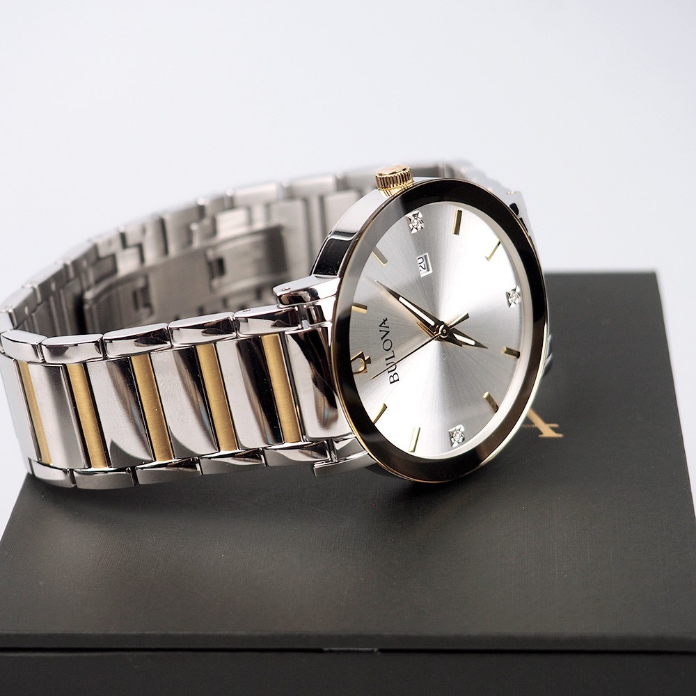 Bulova Futuro 98D151 Silver Dial Gold-Tone Stainless Steel Men’s Watch 42mm