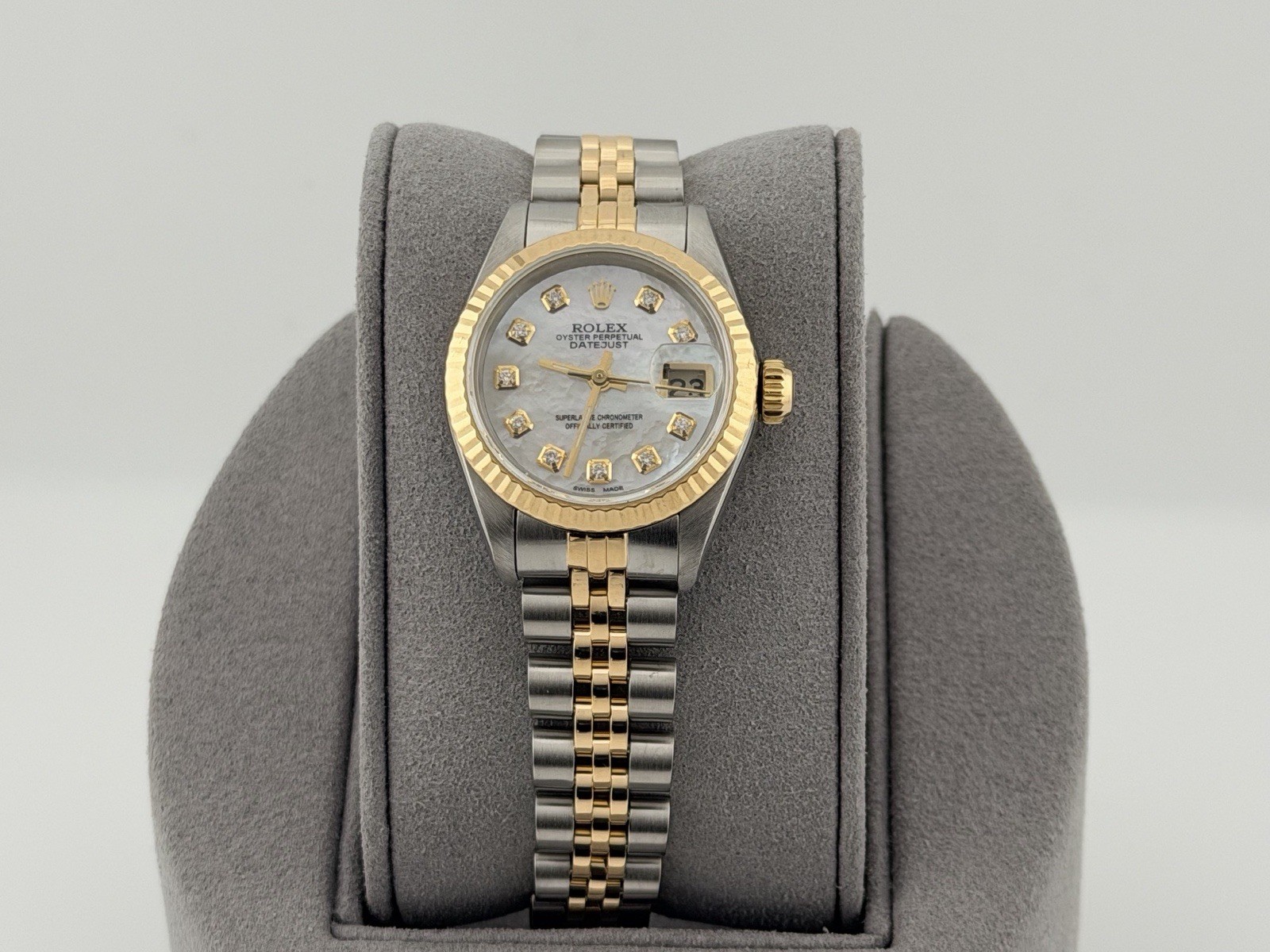 Rolex Ladies Datejust 69173 26mm Mother of Pearl Diamond Dial 18k Gold Steel