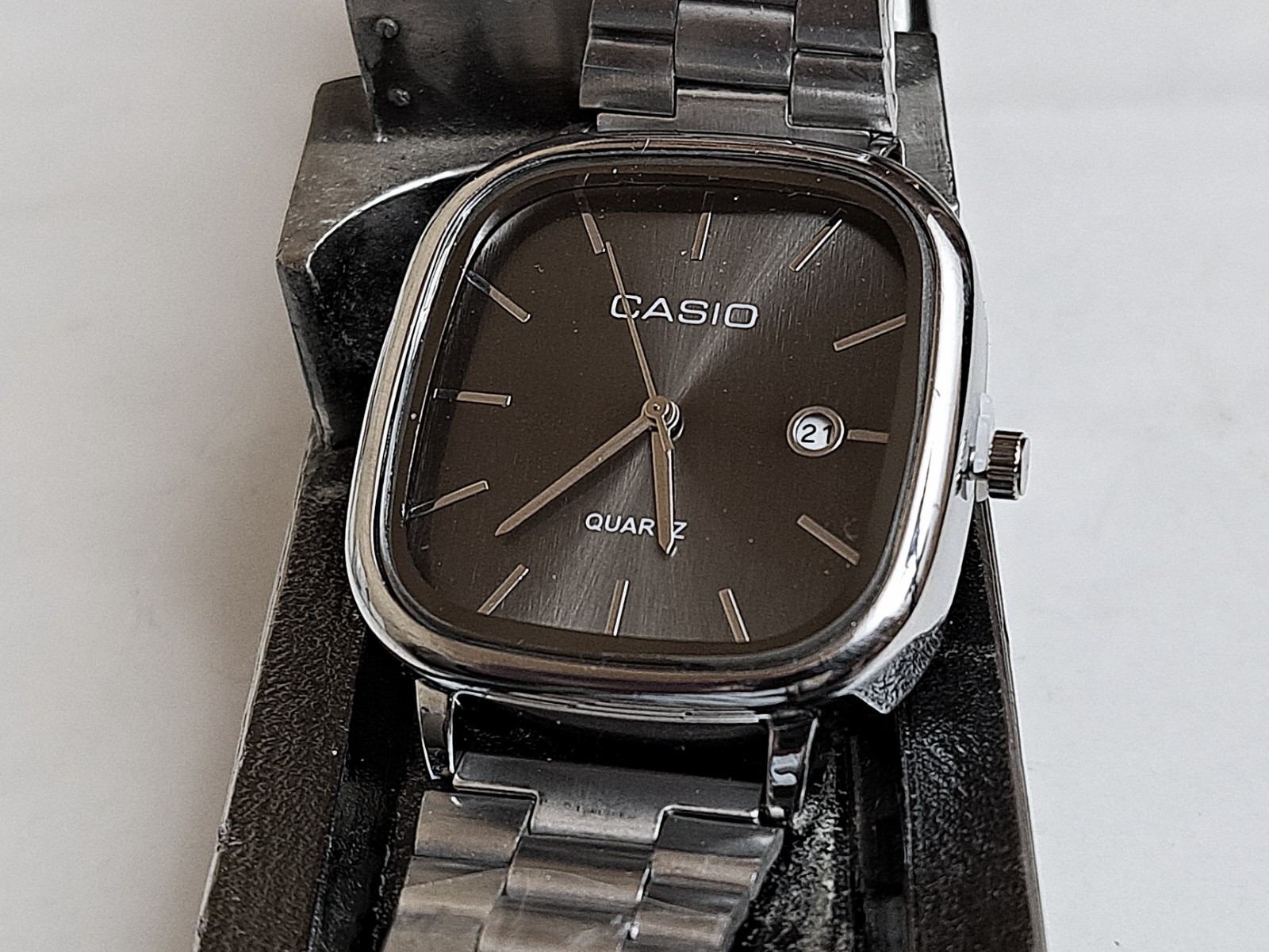 Casio Old Money Classic LTP-E117 quartz wristwatch – new