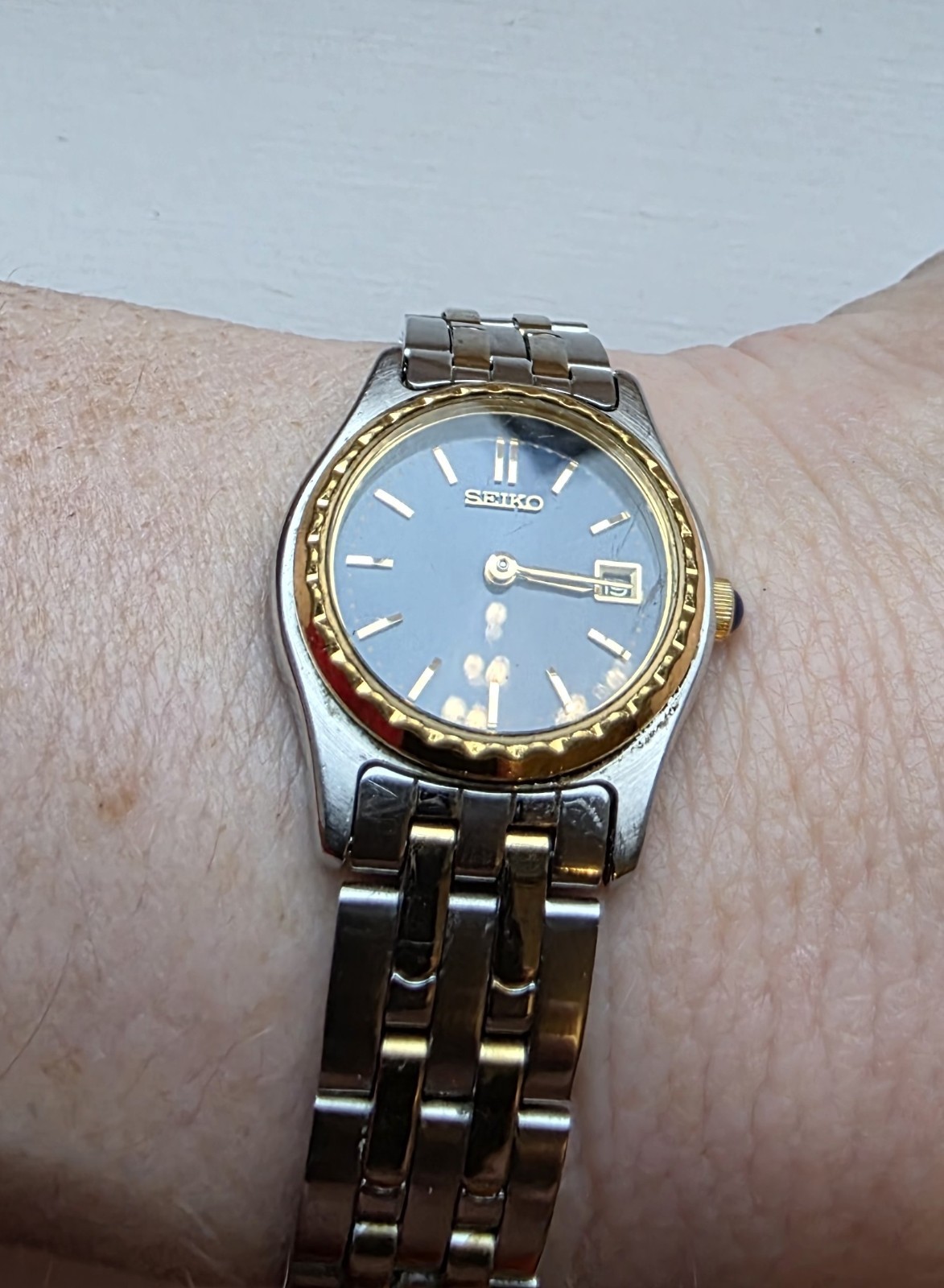 Seiko Ladies Watch. Badly Scratched As Shown. Ideal For A “Heavy Work” Watch