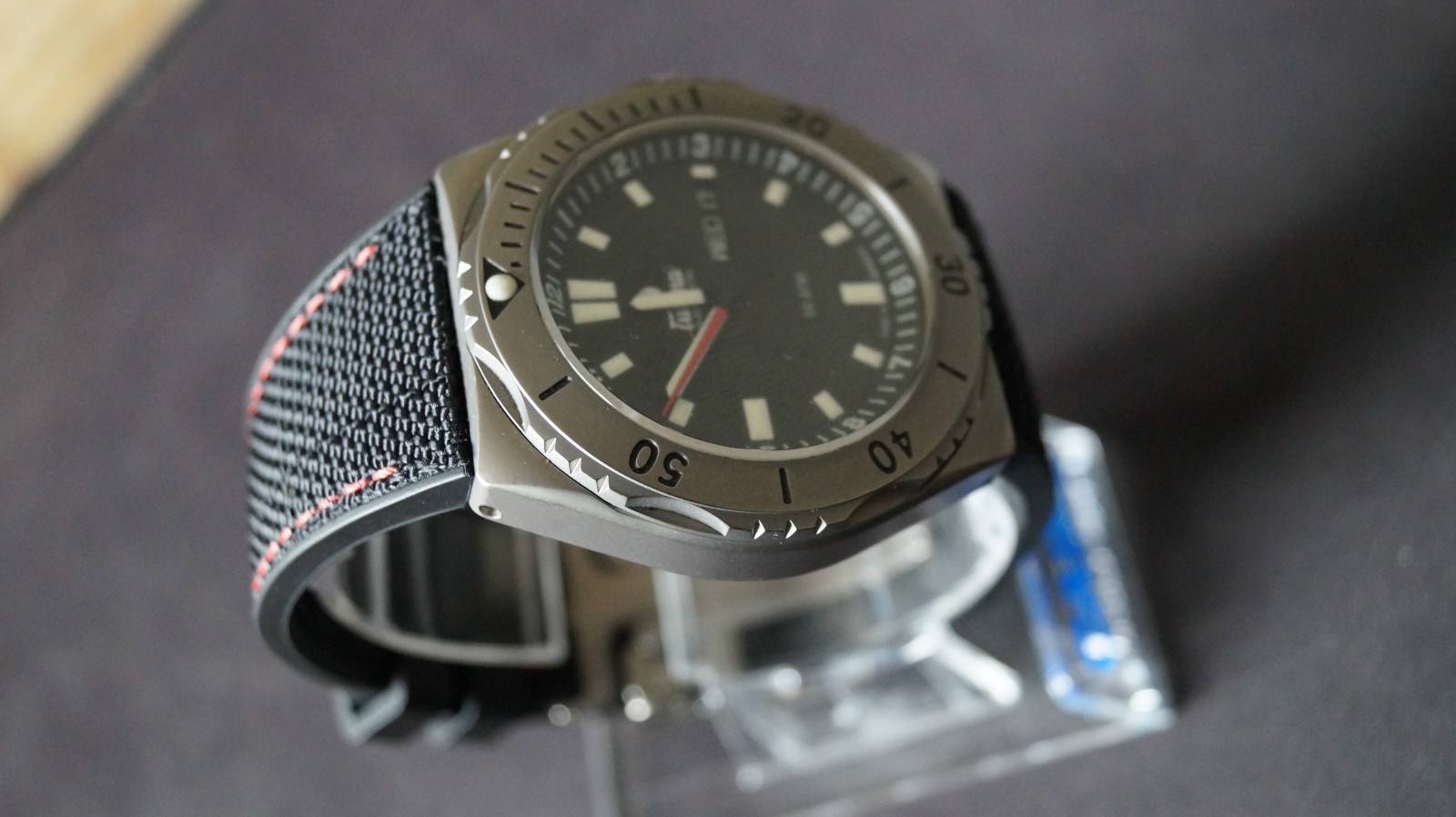 Tutima M2 Seven Seas 6151-01 Titanium black date day case 44mm 500m automatic