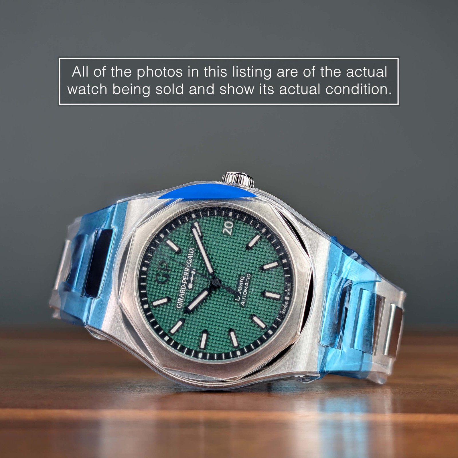 2026 Green – New in Plastic Girard-Perregaux Laureato 81010-11-3153