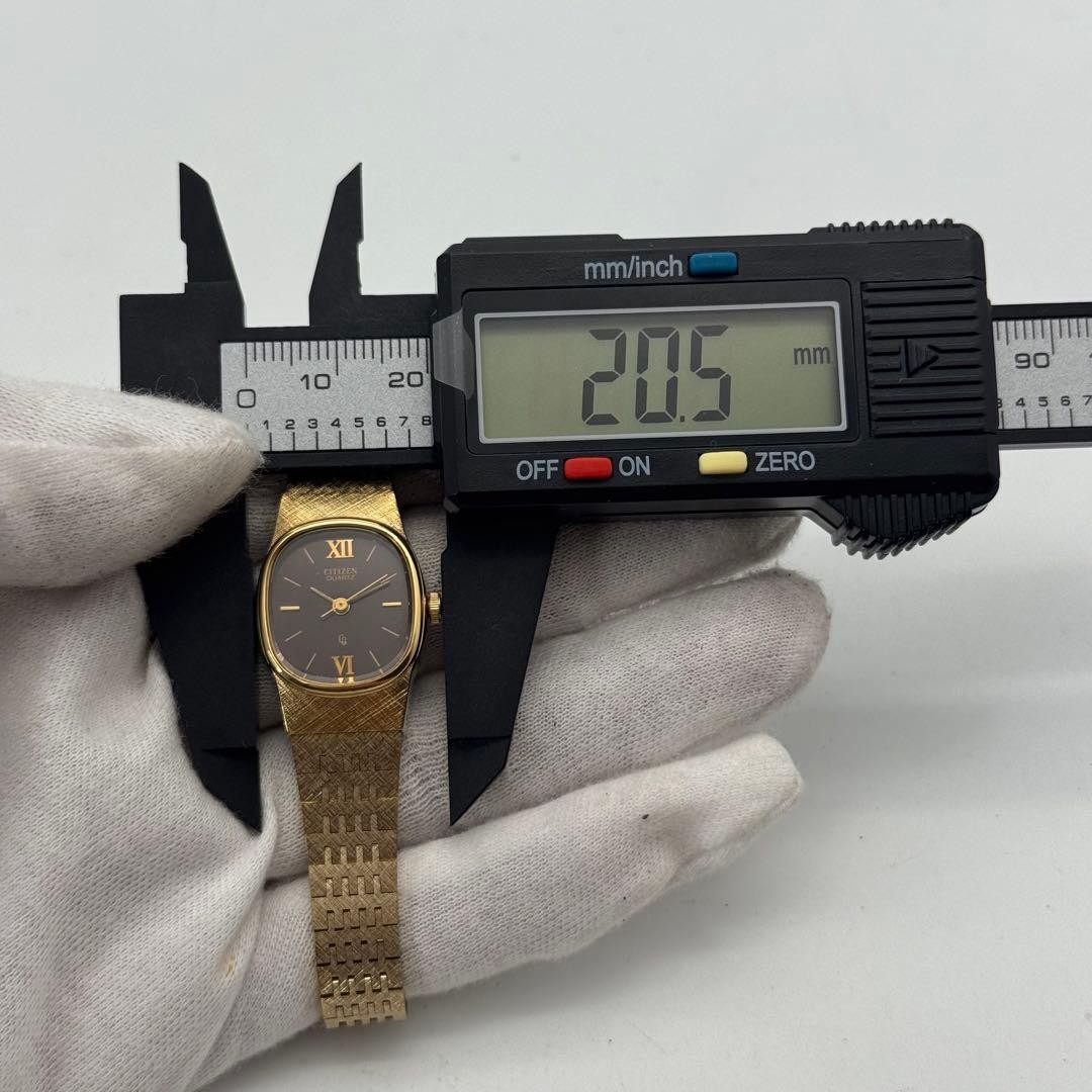 Excellent condition, fully functional CITIZEN quartz watch with new battery, bro