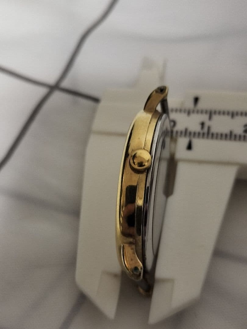 Excellent condition Citizen Lighthouse 6031 gold quartz wristwatch