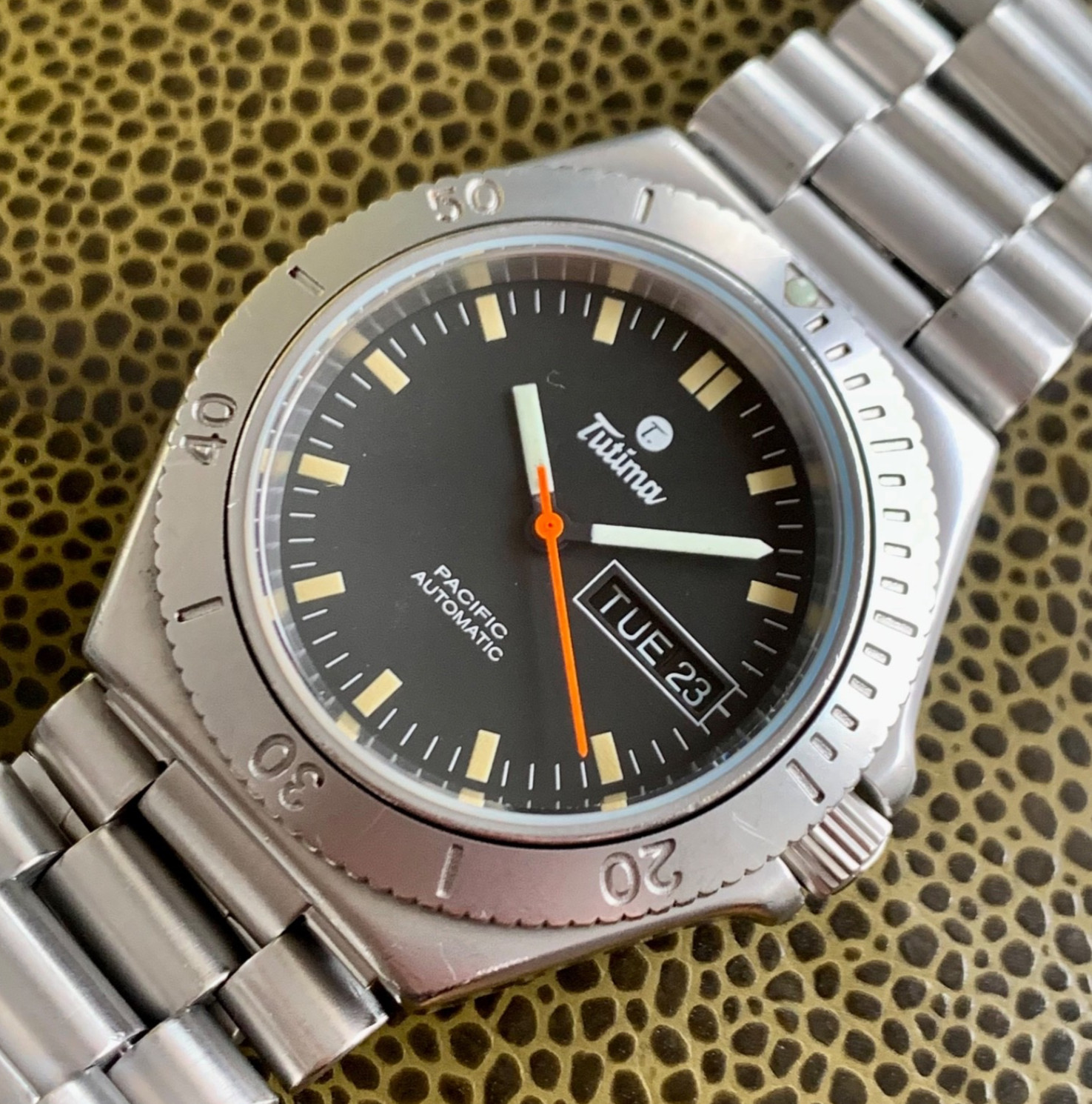Tutima Pacific Ref. 670 Automatic 40mm Divers Wristwatch Box & Papers