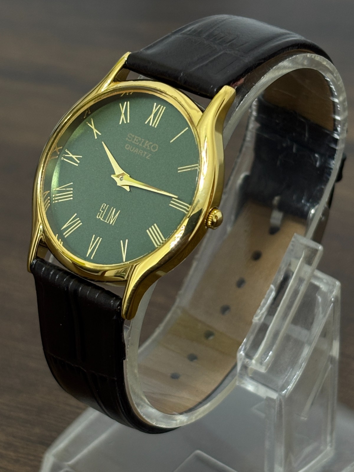 Vintage Seiko Slim Men’s Wrist watch-Green Roman Dial