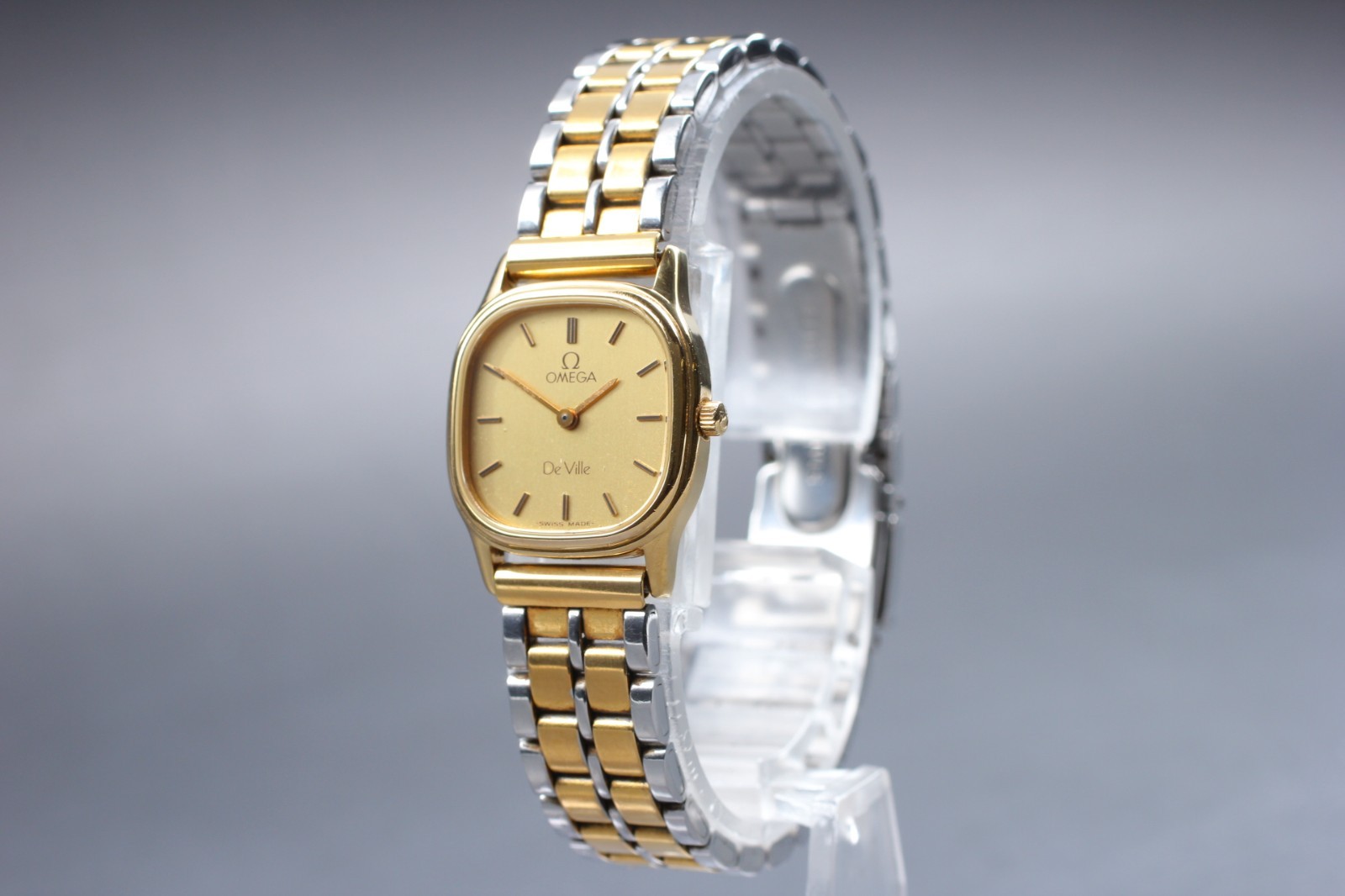 Vintage 1980s Omega De Ville Cal.1450 Gold Square 20mm Quartz Women Watch JAPAN