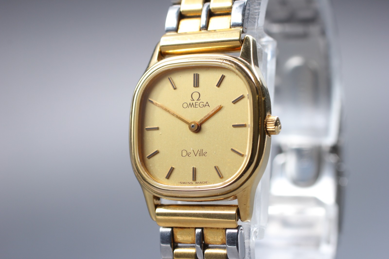Vintage 1980s Omega De Ville Cal.1450 Gold Square 20mm Quartz Women Watch JAPAN