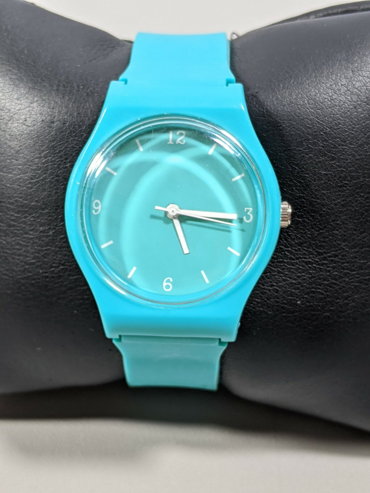 Blue Dial White Hands Blue Round Case 34 mm Silicone Band 9.5 Inch