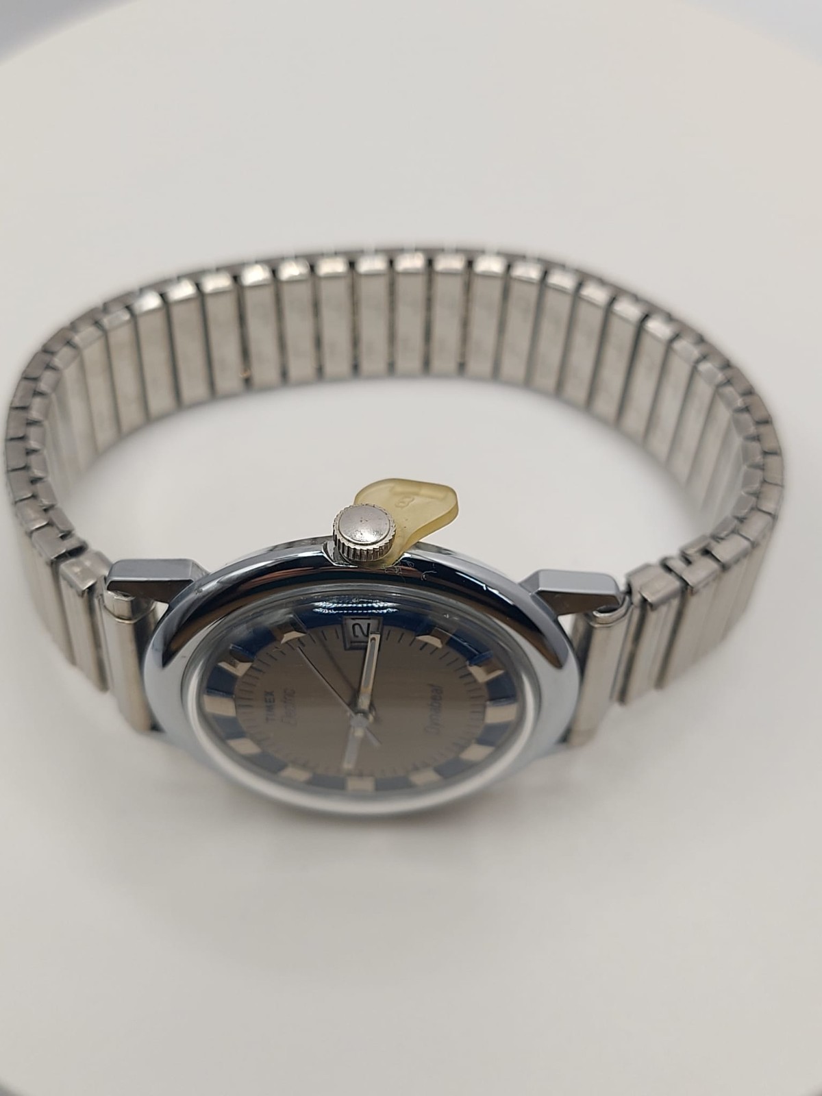 1 Vintage 70s? Timex Dynabeat datejust Electric Men’s Watch – New Old Stock .