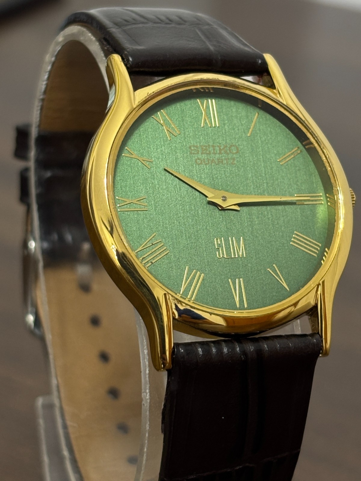 Vintage Seiko Slim Men’s Wrist watch-Green Roman Dial