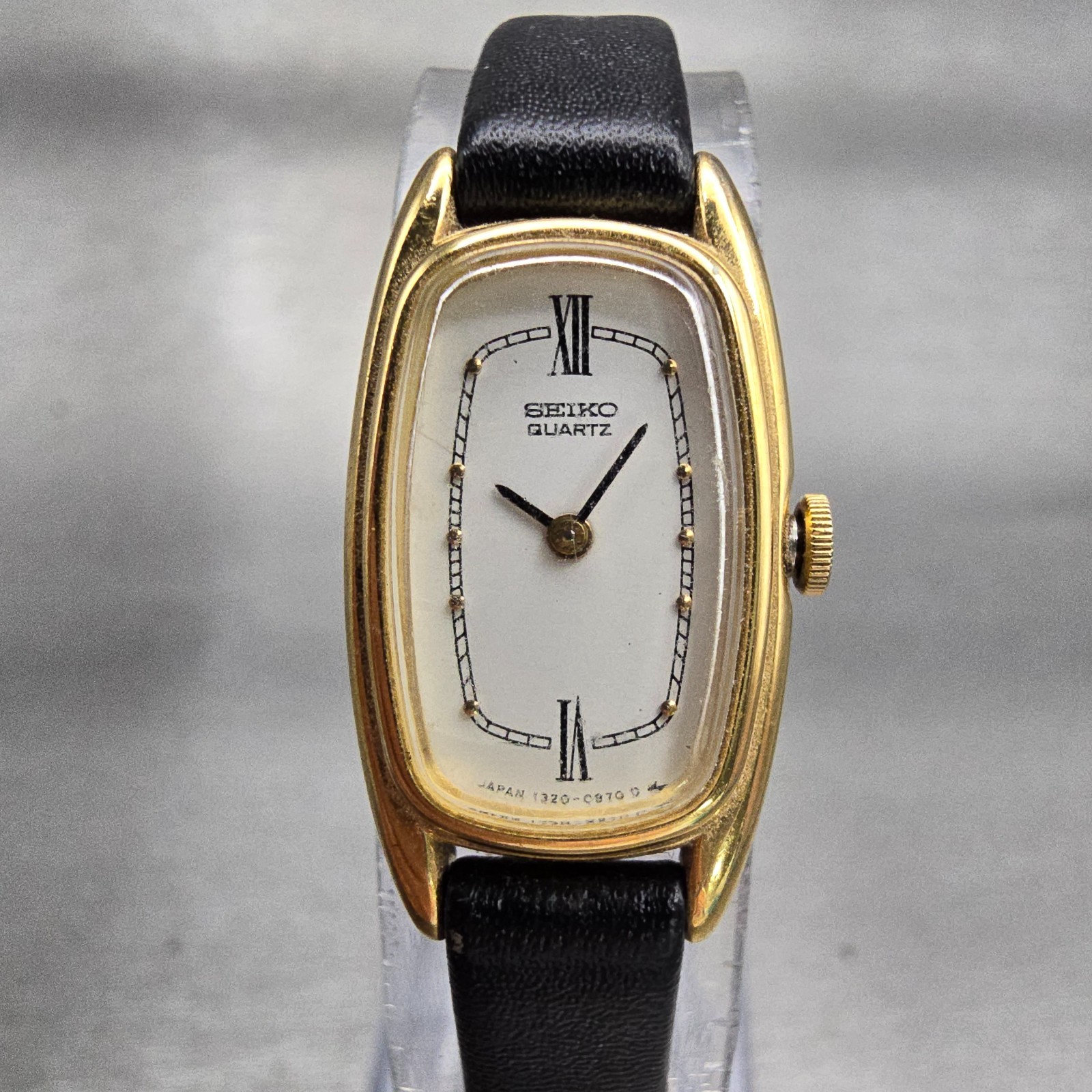 Seiko Watch Women 15mm White Dial Gold Tone Oval 1320-5769 New Battery Vintage