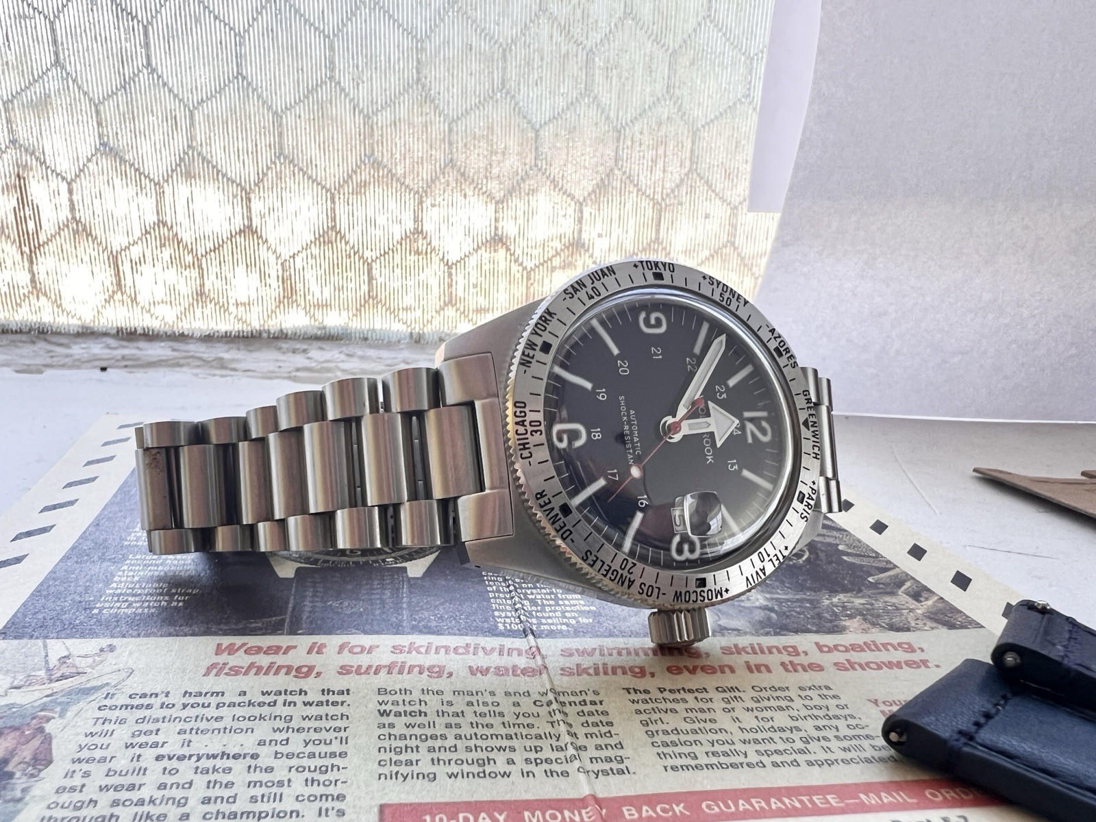 Skindiver WT Automatic w/ Beads Of Rice + Blue Leather Strap – Full Kit