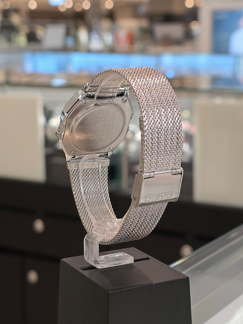 Casio A158WEM-7DF Vintage Silver Digital Watch Stainless Steel Mesh Band