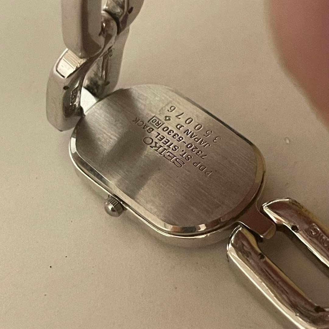 [Working Condition] Seiko Quartz Watch, White Dial, Oval Bracelet
