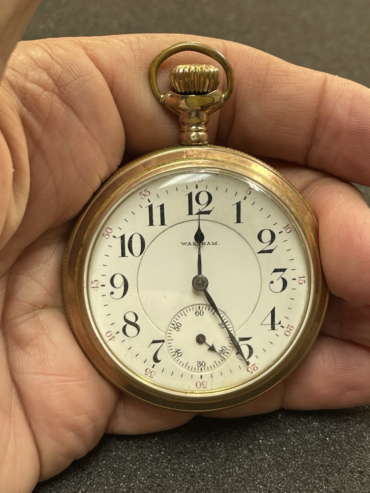 1907 Waltham Crescent St. Grade Railroad Grade Pocket Watch………….TJ1089