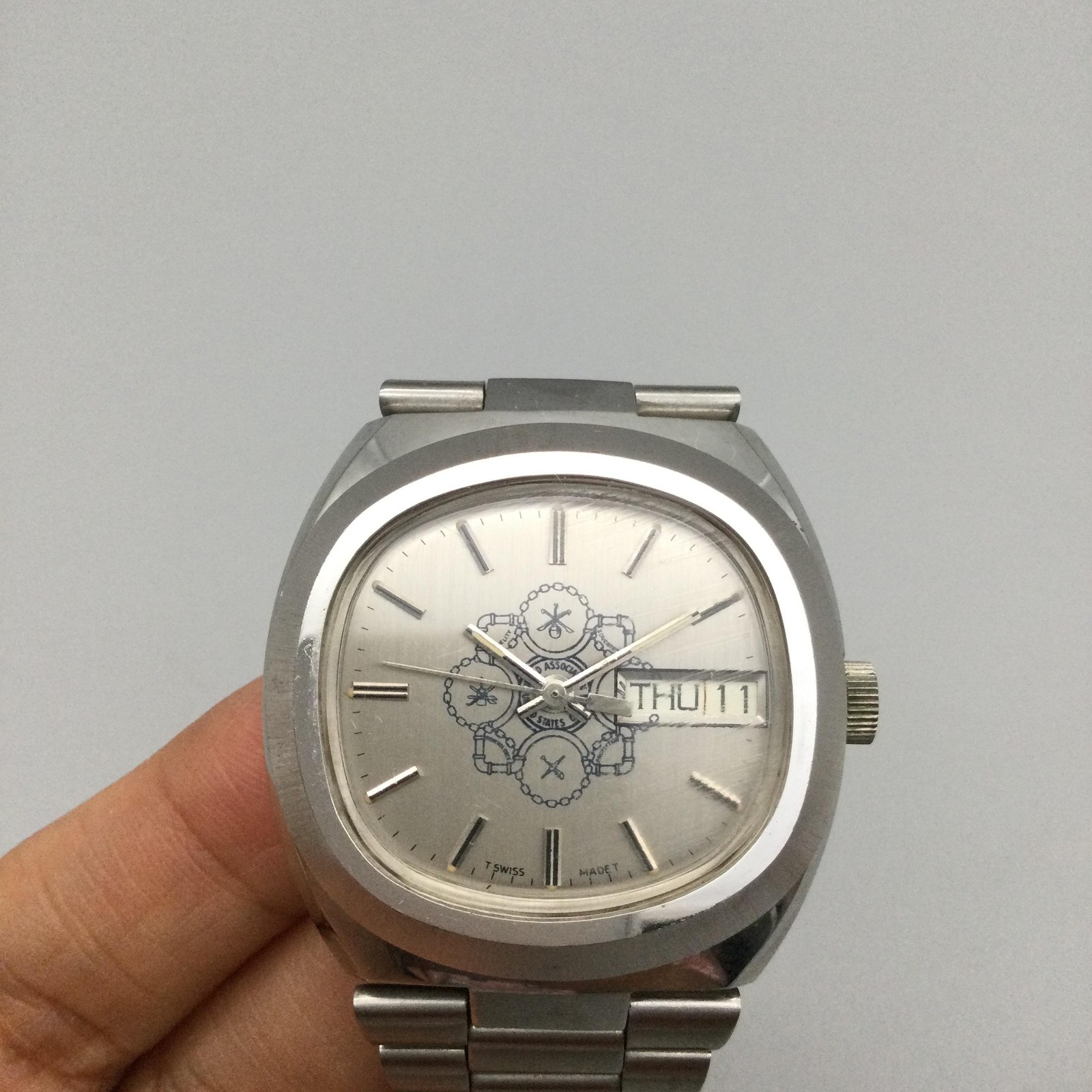 United States Canada Mens Watch 40mm Silver Tone Day Date New Battery 6.25″