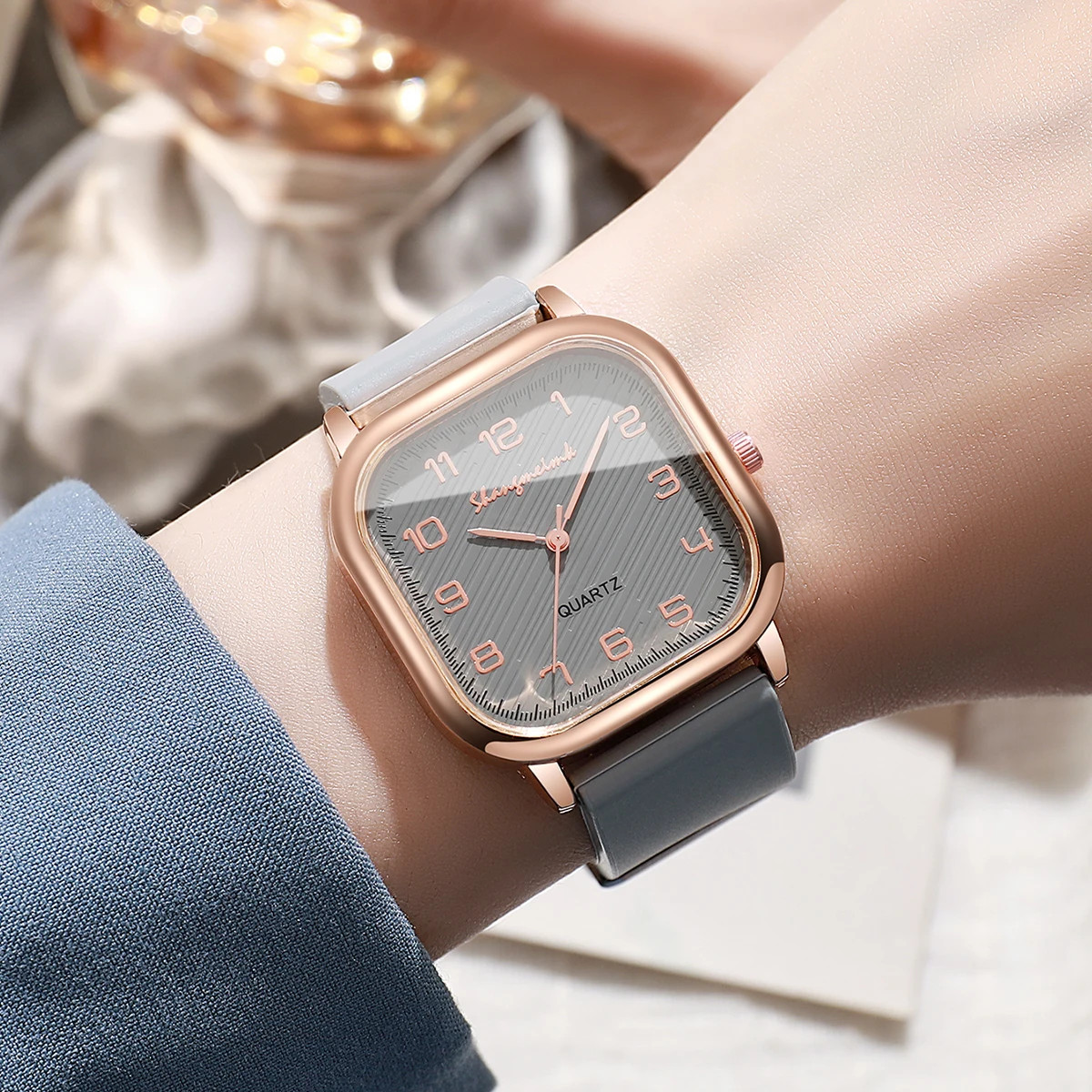 Fashion Square Women Watches Casual Silicone Strap Watch for Girls