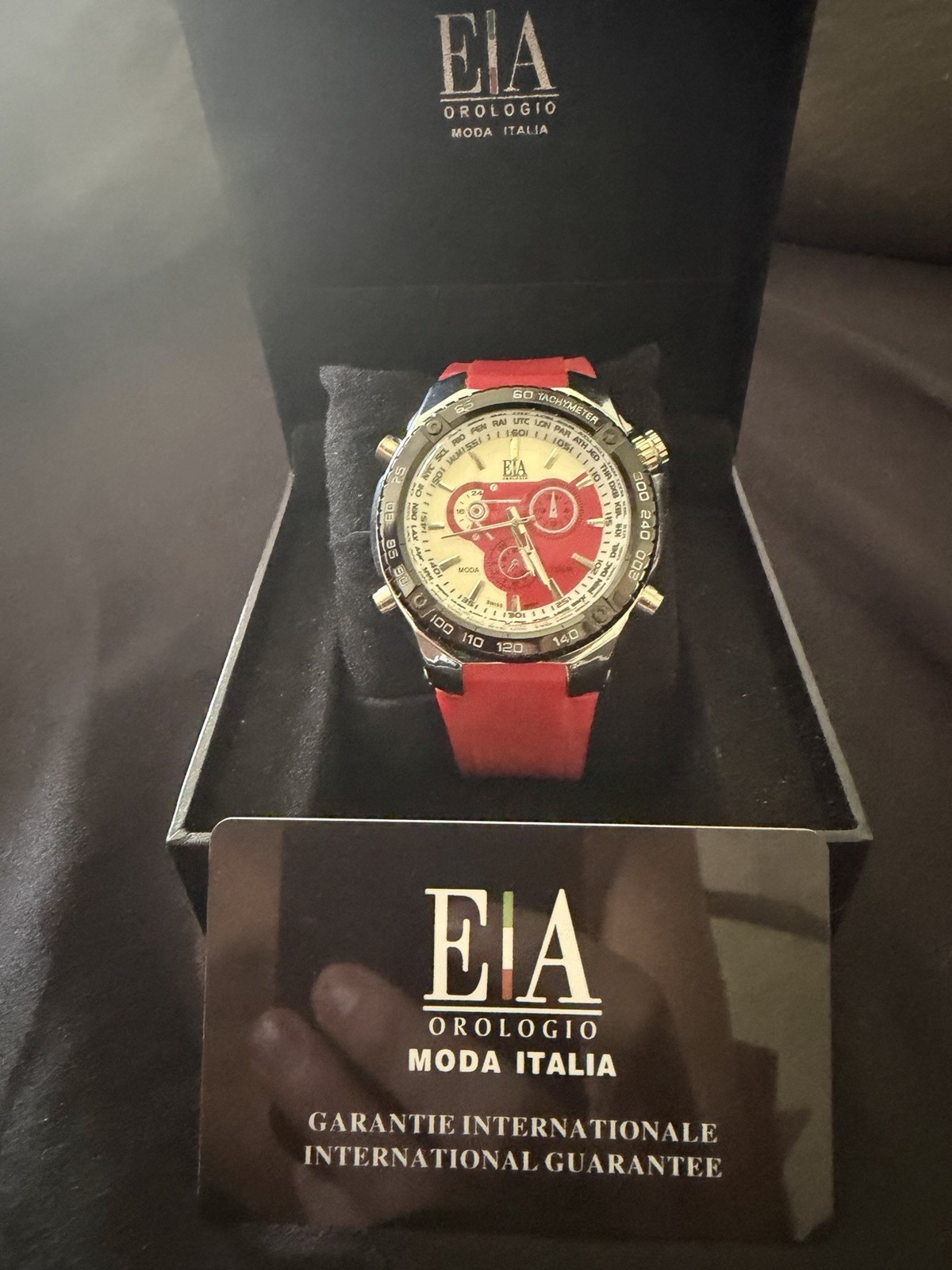 EIA Orologio Quartz Chronograph Tachymeter Red/White Dial Red Rubber Strap
