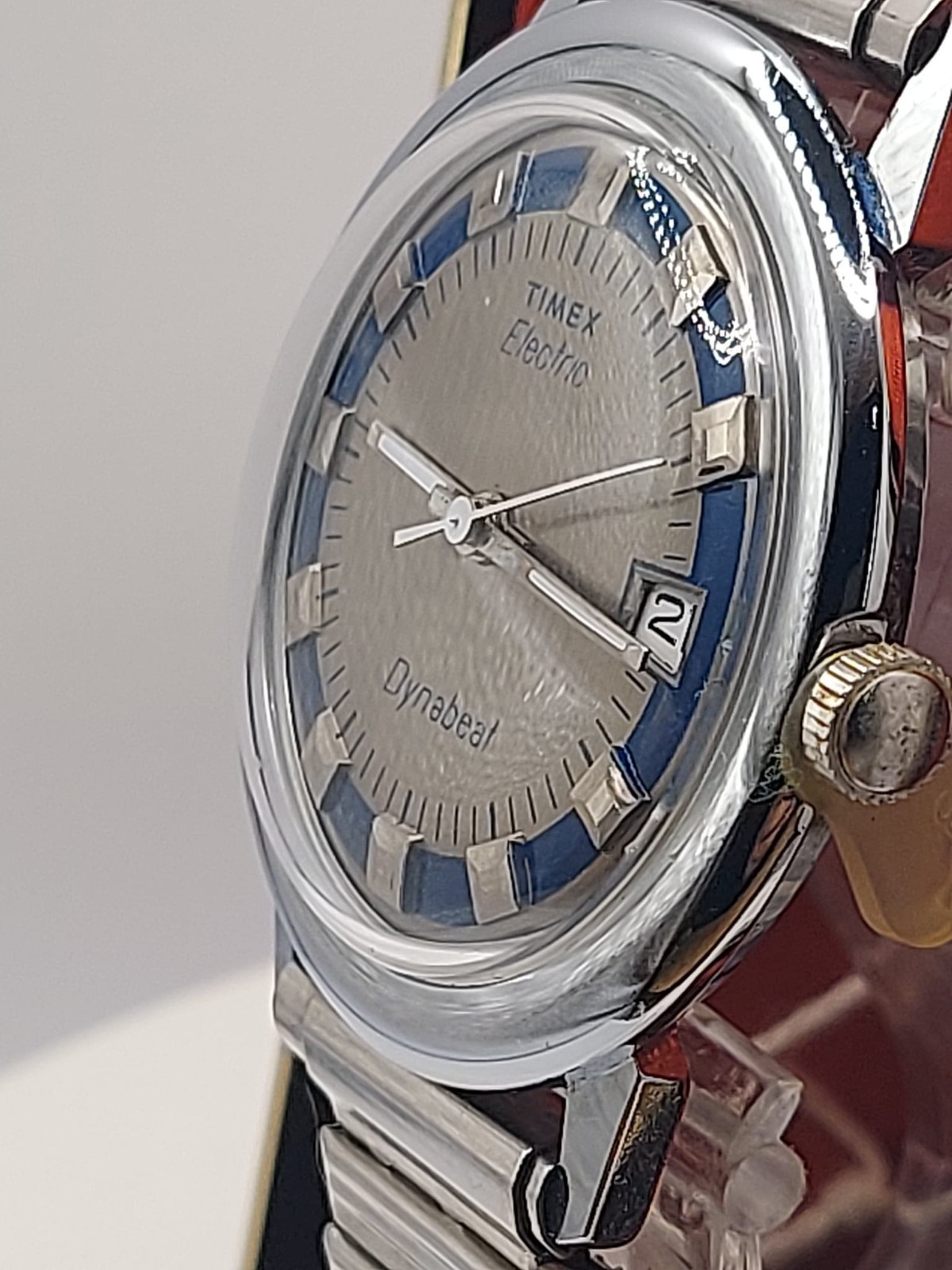 1 Vintage 70s? Timex Dynabeat datejust Electric Men’s Watch – New Old Stock .