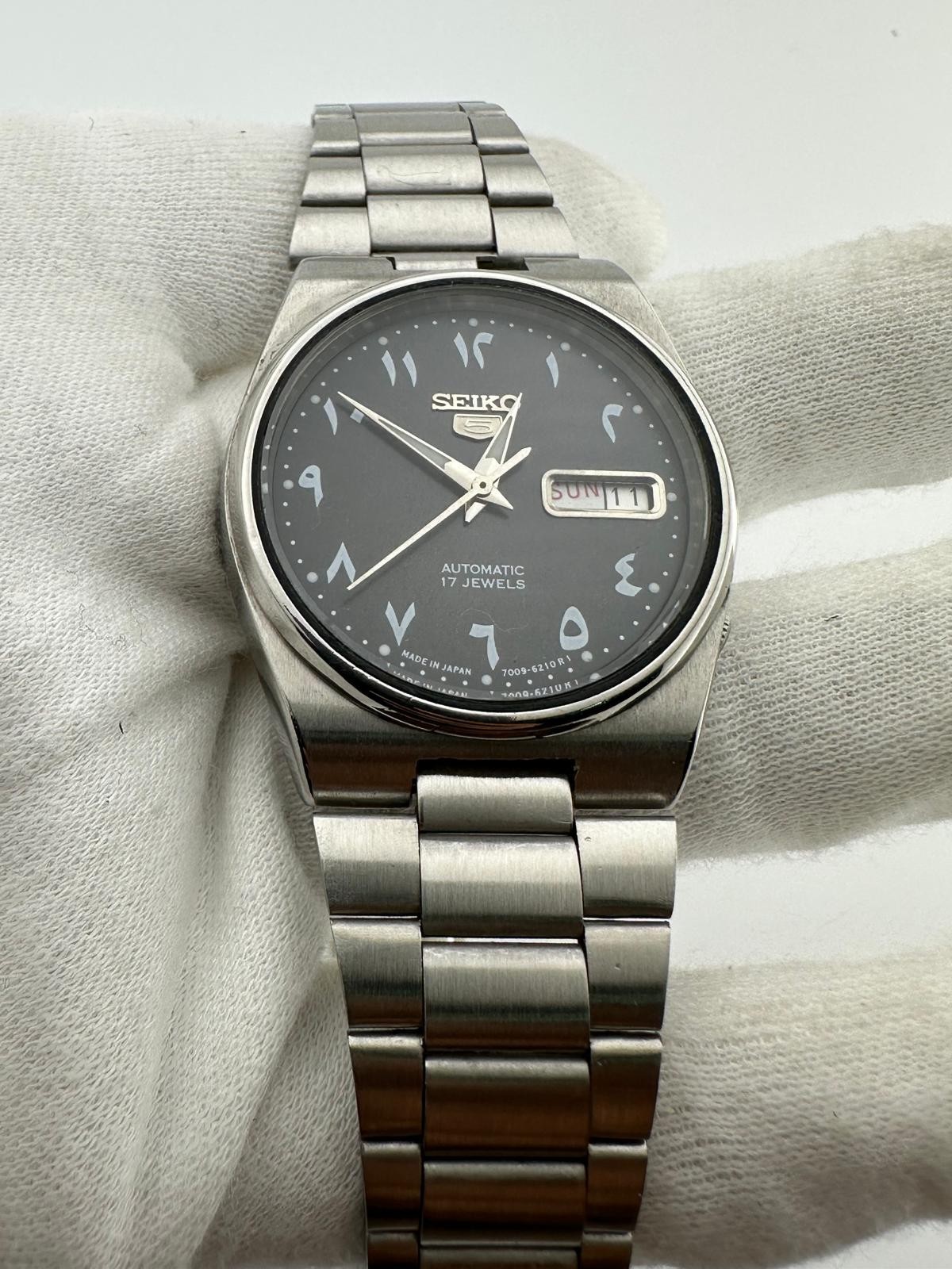 Vintage Seiko 5 Automatic Authentic Japan Made Men’s Wrist Watch 17 Jewels