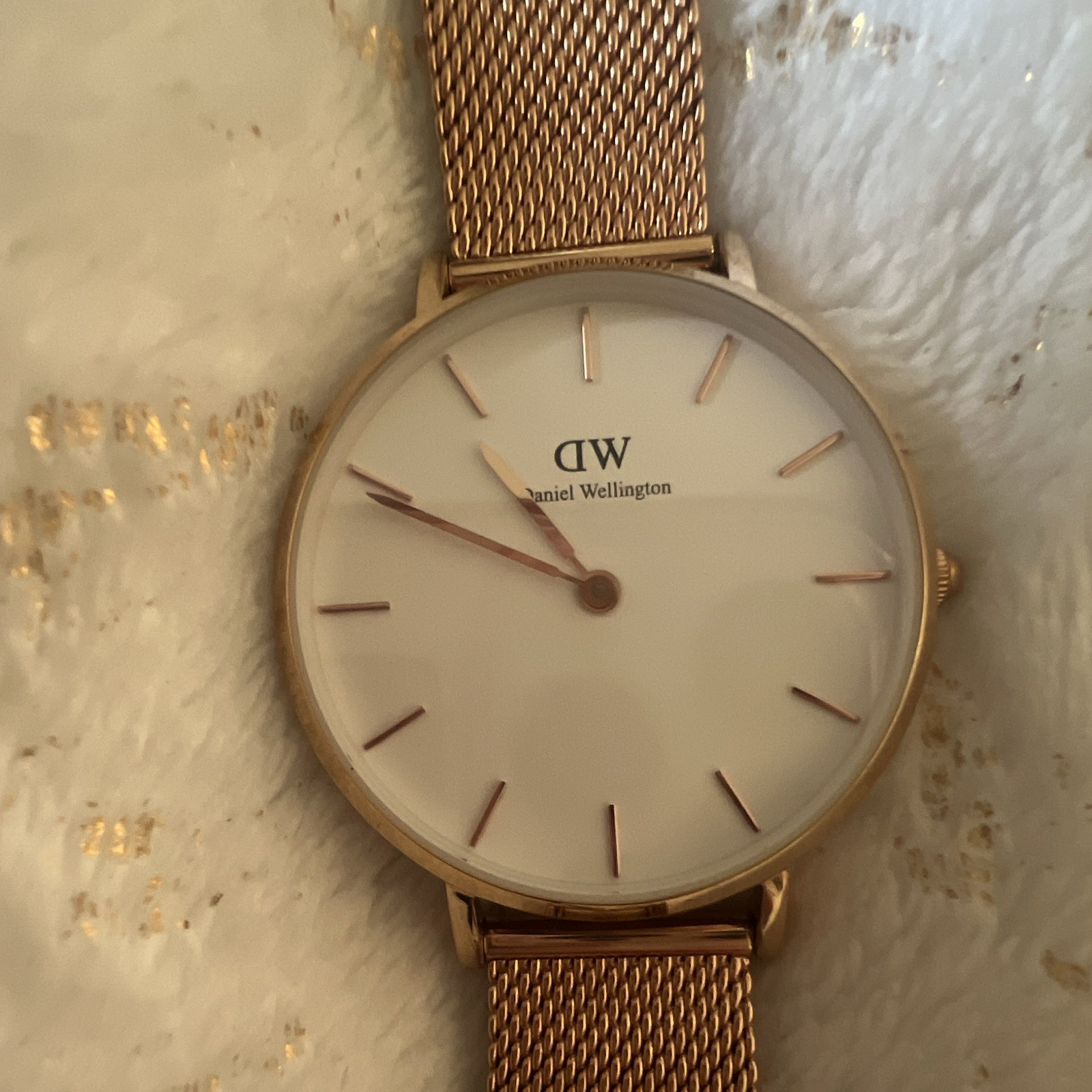 Daniel Wellington Quartz 36mm White Dial Rose Gold Mesh Stainless Wristwatch