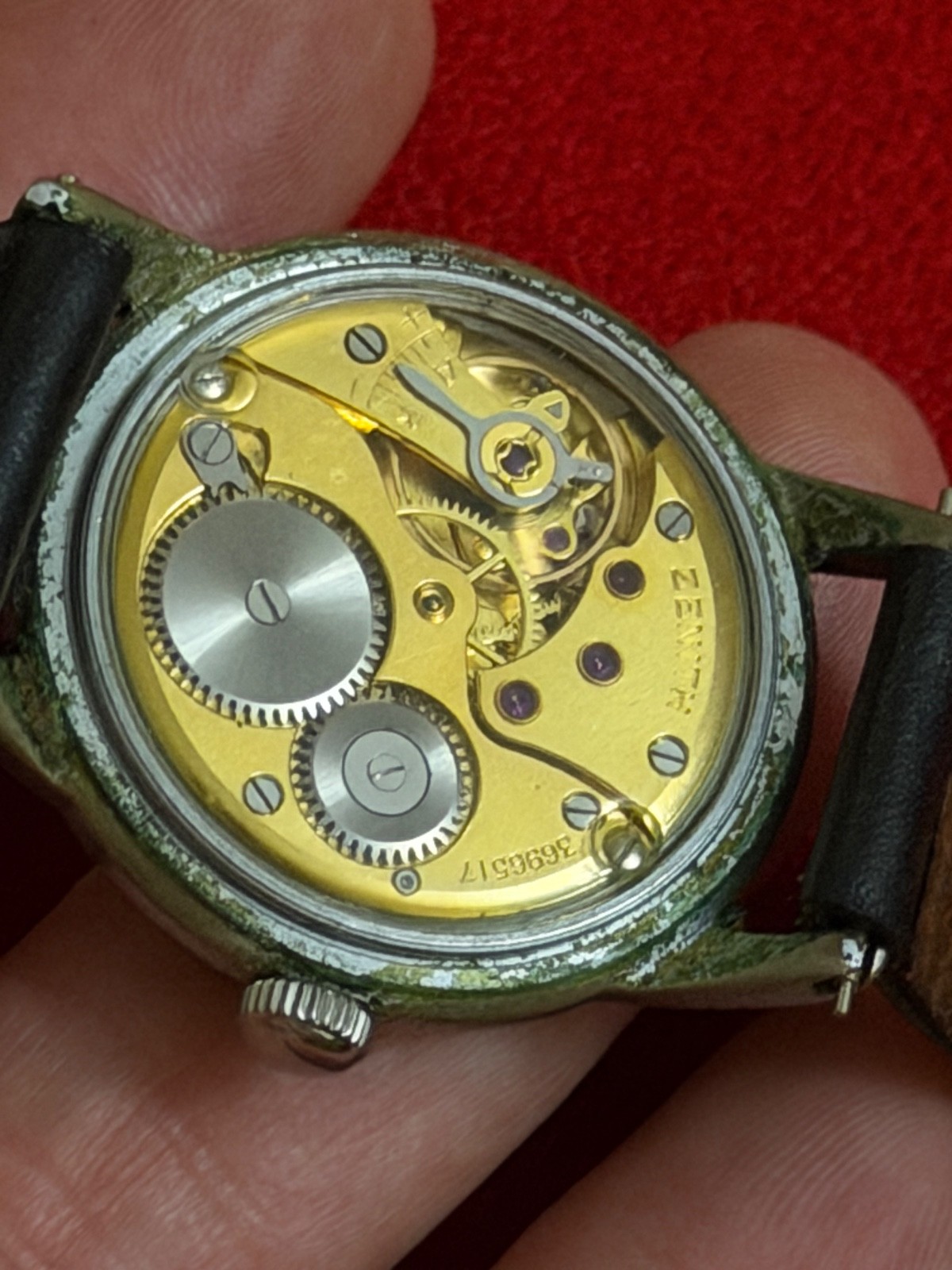 Zenith Sporto Cal. 12.4. P.6 1940s Men’s Watch Manual Wind Read Description